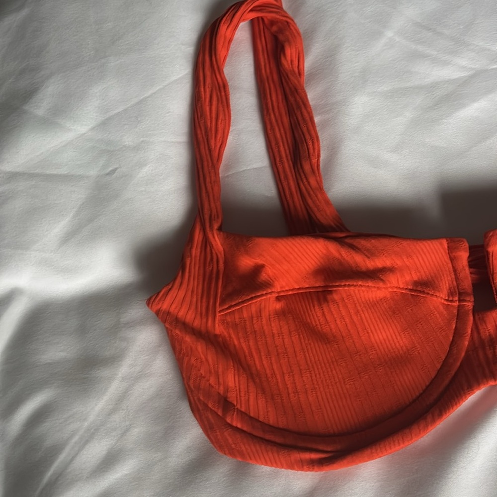 L*SPACE Camilla Pointelle Poppy Underwire Bikini Top Size M - Picture 4 of 10